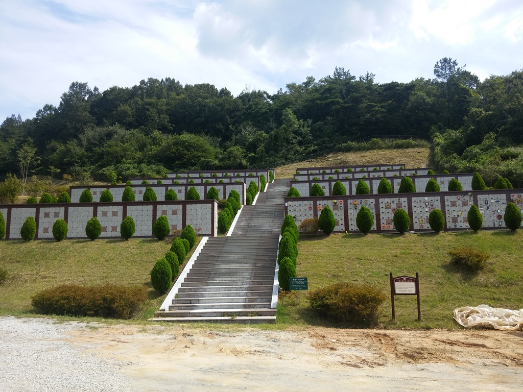 오룡군립묘원(봉안) 납골당 시설 사진 2