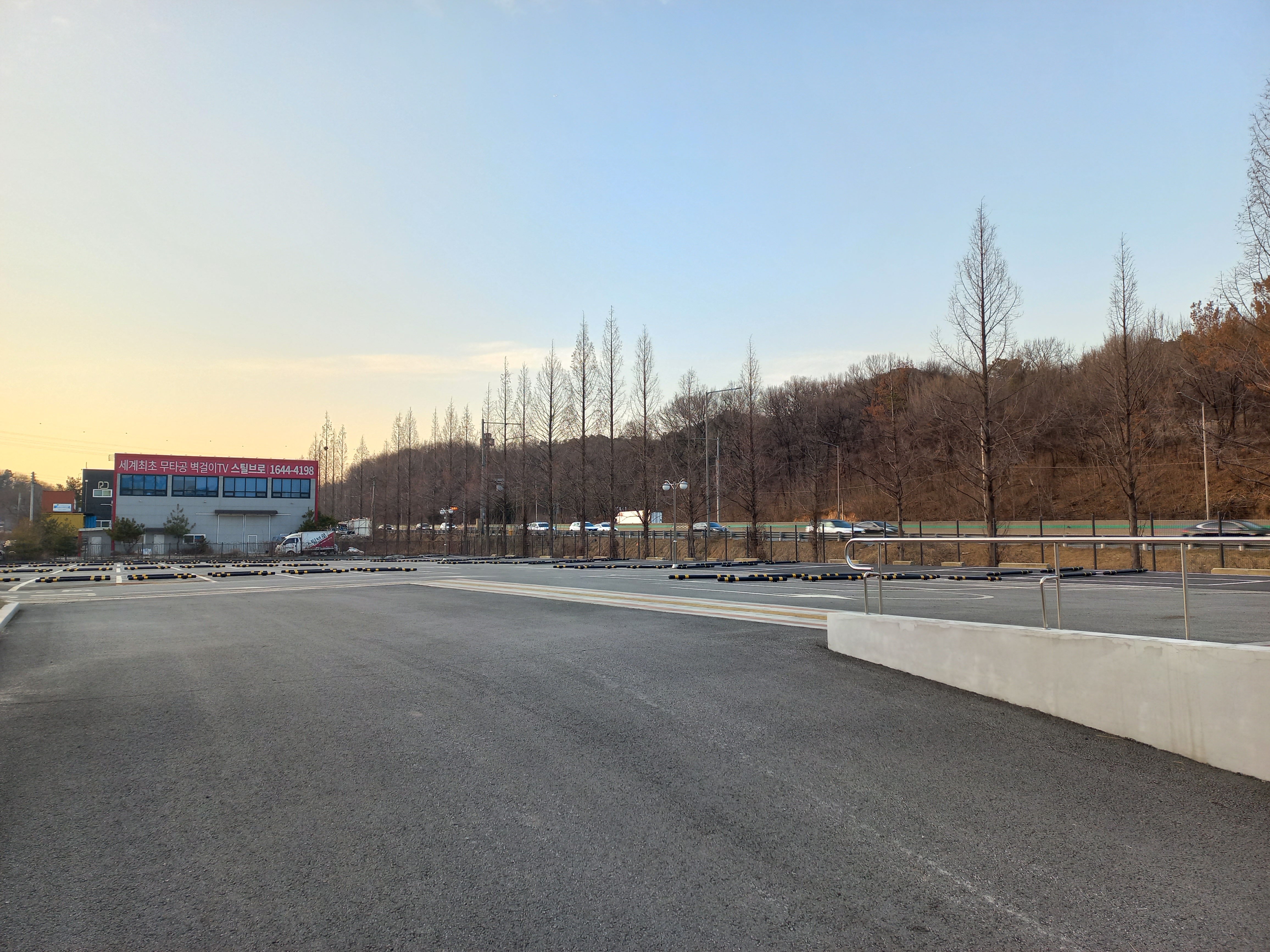 금성장례식장 주차장