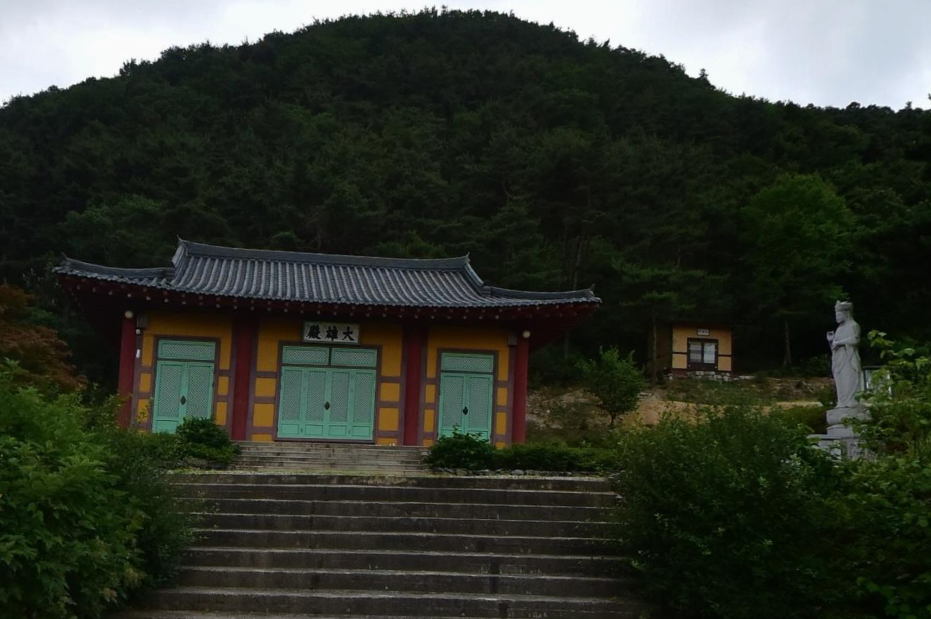 정안사 봉안탑 전경