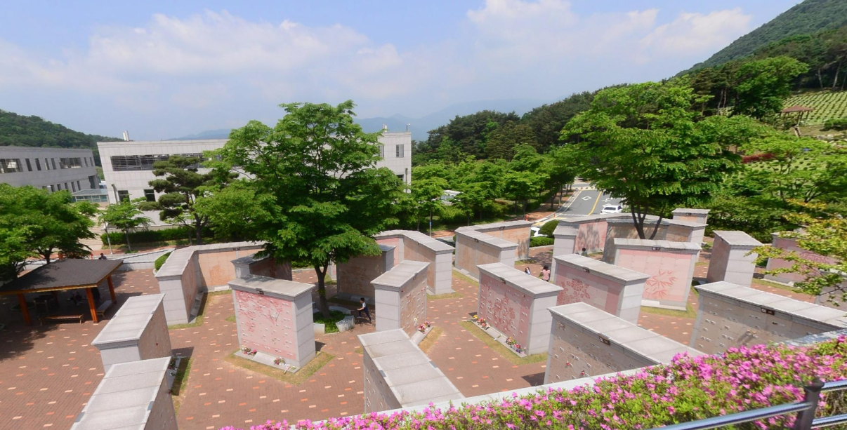 부산추모공원 봉안당 전경