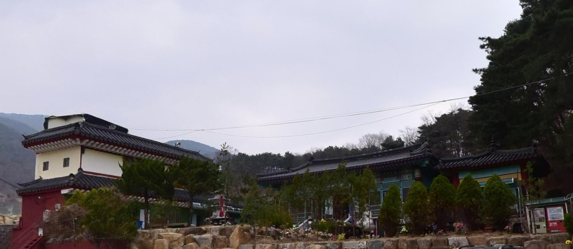 용운사 납골당 전경